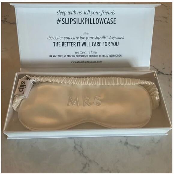 Slip Silk White “Mrs” Bridal Eye Mask - Picture 1 of 4